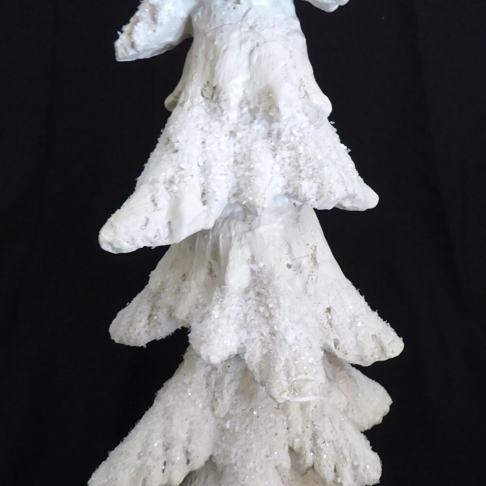 NEW 18” SNOW COVERED CHRISTMAS WINTER FOREST PINE TREE RESIN DECORATION - Picture 9 of 10